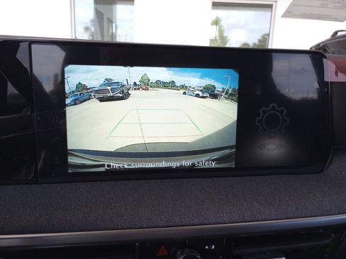 Used 2025 Nissan Kicks SV image 19