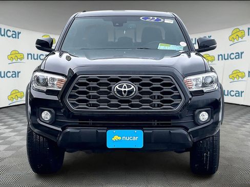 Used 2022 Toyota Tacoma TRD Off-Road image 2