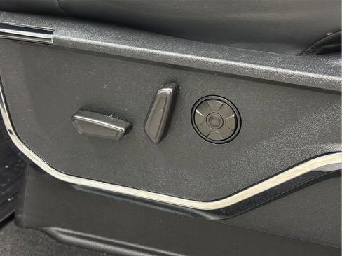 Used 2023 Ford F250 Platinum image 50