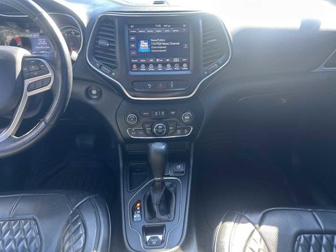 Used 2021 Jeep Cherokee Latitude Lux 80th Anniv w/ Quick Order Package 26U 80TH image 10