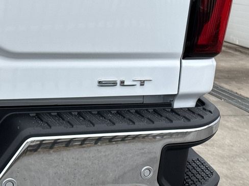 New 2026 GMC Sierra 2500 SLT w/ SLT Premium Package AWD/4WD image 10