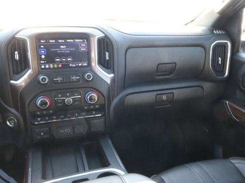 Used 2022 Chevrolet Silverado 2500 High Country w/ Safety Package II image 11