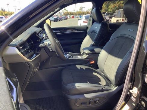 New 2024 Jeep Grand Cherokee Trailhawk image 7