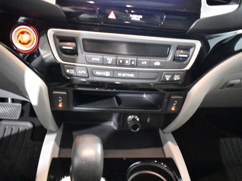 Used 2017 Honda Ridgeline RTL-E image 20