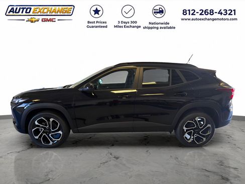 New 2026 Chevrolet Trax RS w/ Sunroof Package FWD image 6
