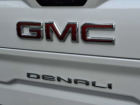 Used 2024 GMC Sierra 1500 Denali w/ Technology Package AWD/4WD image 30