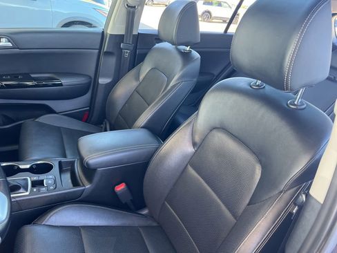 Used 2022 Kia Sportage EX w/ EX Technology Package AWD/4WD image 5