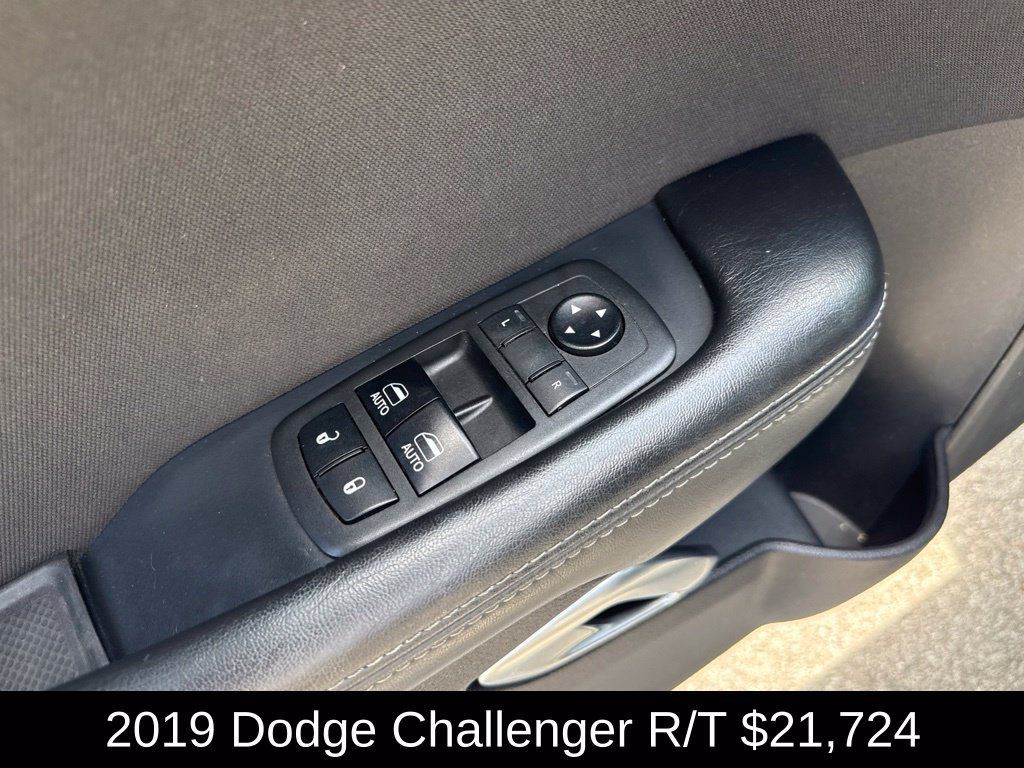 Used 2019 Dodge Challenger R/T w/ Blacktop Package RWD image 11