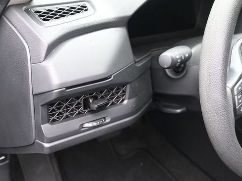 Certified 2025 Honda Accord LX image 11