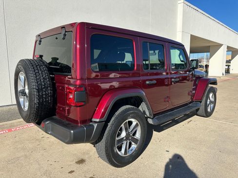 Used 2021 Jeep Wrangler Unlimited Sahara image 8