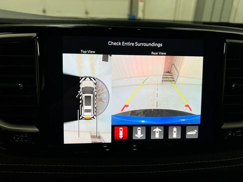 New 2026 Chrysler Pacifica Select AWD/4WD image 15
