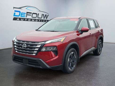 Used 2026 Nissan Rogue SV image 7