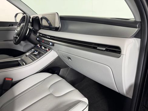 Used 2025 Hyundai Palisade SEL FWD image 34