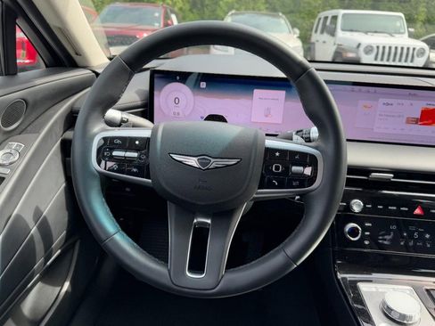 Certified 2025 Genesis G80 2.5T image 12