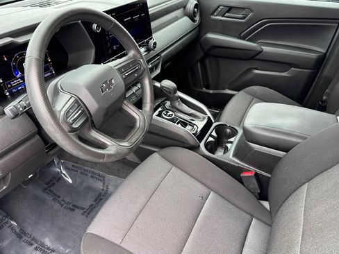 Used 2023 Chevrolet Colorado Trail Boss w/ Technology Package image 11