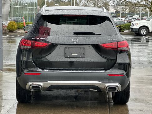 Used 2022 Mercedes-Benz GLA 250 4MATIC image 4