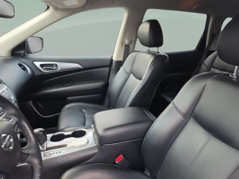 Used 2019 Nissan Pathfinder SL FWD image 27