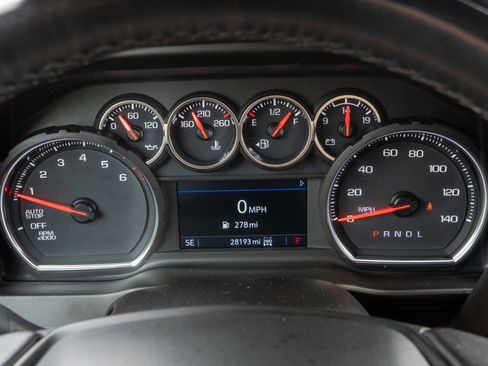 Certified 2022 Chevrolet Silverado 1500 LT AWD/4WD image 15