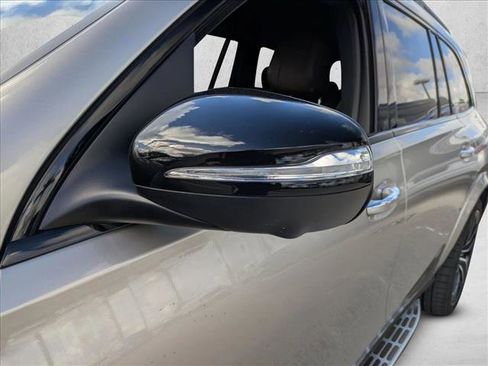 Certified 2022 Mercedes-Benz GLS 450 4MATIC image 6