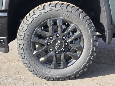 New 2026 Chevrolet Silverado 2500 LT w/ Trail Boss Package image 9