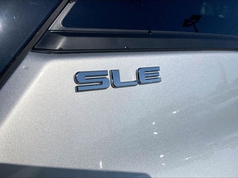 Used 2020 GMC Terrain SLE FWD image 8
