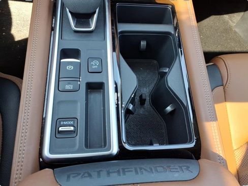 Used 2025 Nissan Pathfinder Platinum w/ Cargo Package FWD image 22