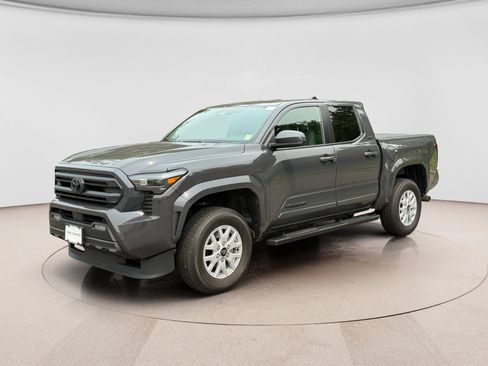 Used 2025 Toyota Tacoma SR5 w/ SR5 Upgrade Package AWD/4WD image 1