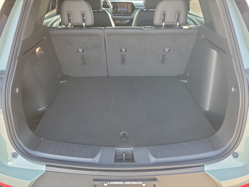 Used 2025 Chevrolet TrailBlazer ACTIV w/ Convenience Package AWD/4WD image 32