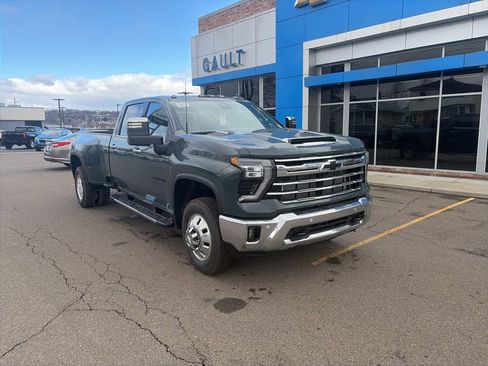 New 2026 Chevrolet Silverado 3500 LTZ w/ LTZ Plus Package AWD/4WD image 2
