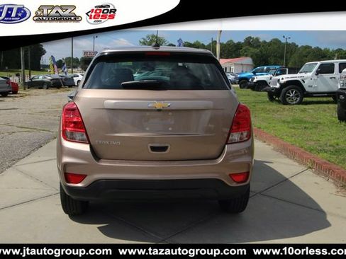 Used 2018 Chevrolet Trax LS AWD/4WD image 6