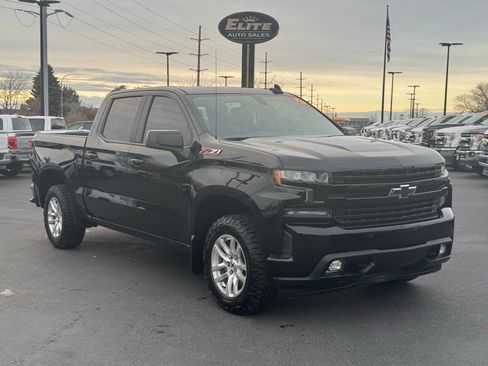 Used 2019 Chevrolet Silverado 1500 RST image 3