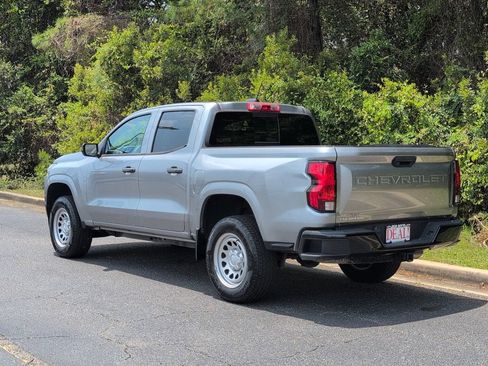 Used 2024 Chevrolet Colorado W/T RWD image 7