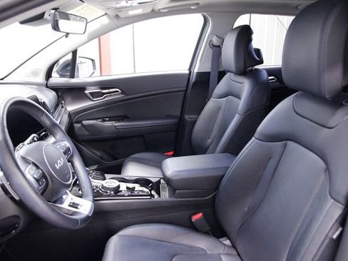 Used 2023 Kia Sportage EX w/ EX Premium Package image 13