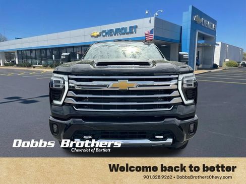 New 2026 Chevrolet Silverado 2500 High Country w/ Technology Package AWD/4WD image 2