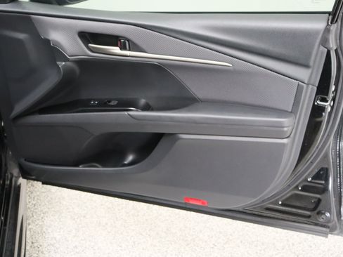 Certified 2025 Toyota Camry SE w/ Convenience Package FWD image 34