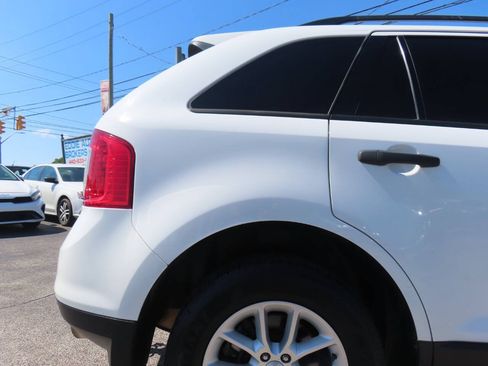 Used 2014 Ford Edge SE FWD image 23