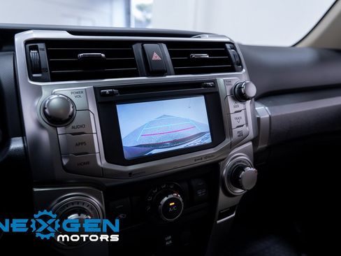 Used 2018 Toyota 4Runner SR5 Premium image 36