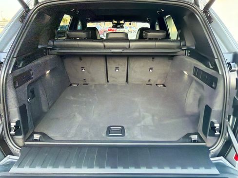 Used 2024 BMW X5 sDrive40i w/ M Sport Package RWD image 11