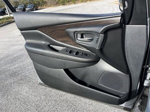 Certified 2023 Nissan Murano Platinum w/ Cargo Package image 13