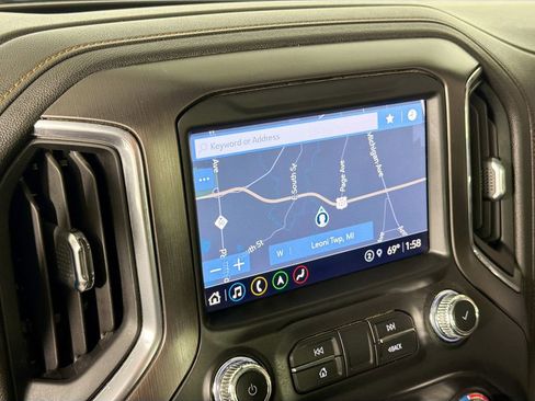 Used 2021 GMC Sierra 1500 AT4 w/ AT4 Preferred Package AWD/4WD image 14