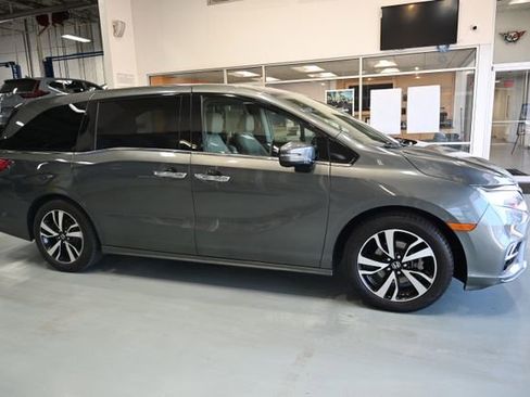 Used 2018 Honda Odyssey Elite image 4