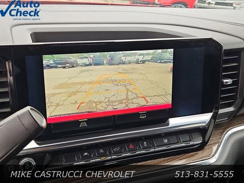 Used 2025 Chevrolet Silverado 1500 LT AWD/4WD image 18