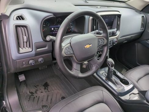 Certified 2022 Chevrolet Colorado Z71 w/ Z71 Midnight Edition image 11