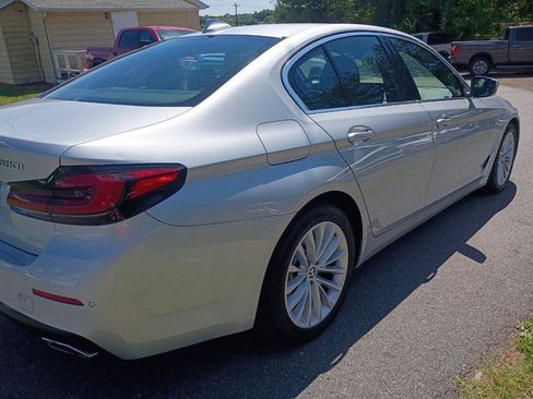 Used 2021 BMW 530i RWD image 5