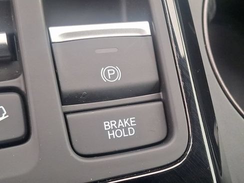 Used 2023 Honda Pilot EX-L image 25