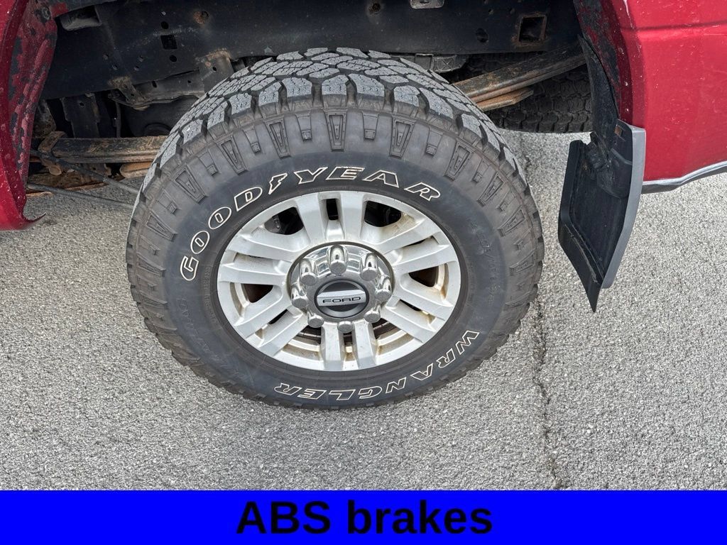Used 2017 Ford F250 XLT w/ FX4 Off-Road Package AWD/4WD image 9