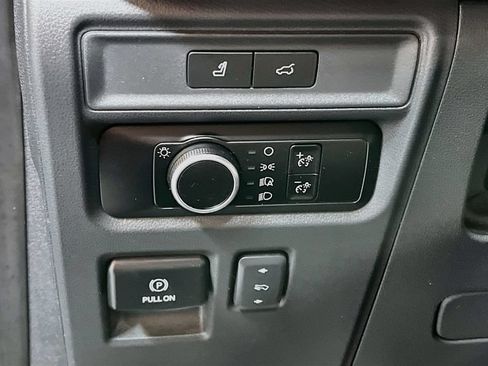 Used 2024 Ford Expedition XLT AWD/4WD image 10