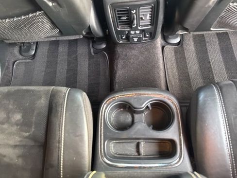 Used 2018 Dodge Durango SRT w/ Technology Group AWD/4WD image 13