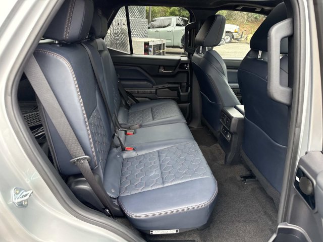 Used 2026 Toyota 4Runner Platinum AWD/4WD image 11