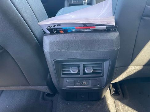 New 2026 GMC Canyon Elevation w/ Convenience Package image 28